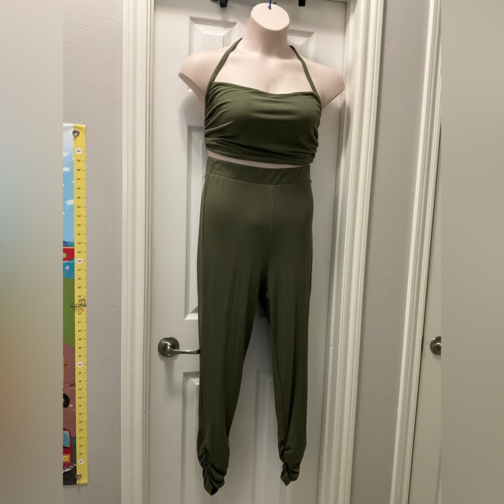 Fashionnova Three Piece Pants Set